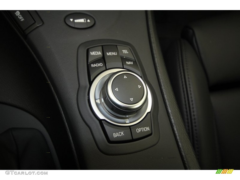 2013 BMW M3 Coupe Controls Photo #72960459