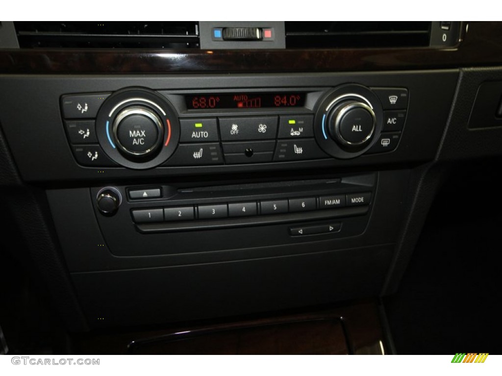 2013 BMW 3 Series 328i Convertible Controls Photo #72961002