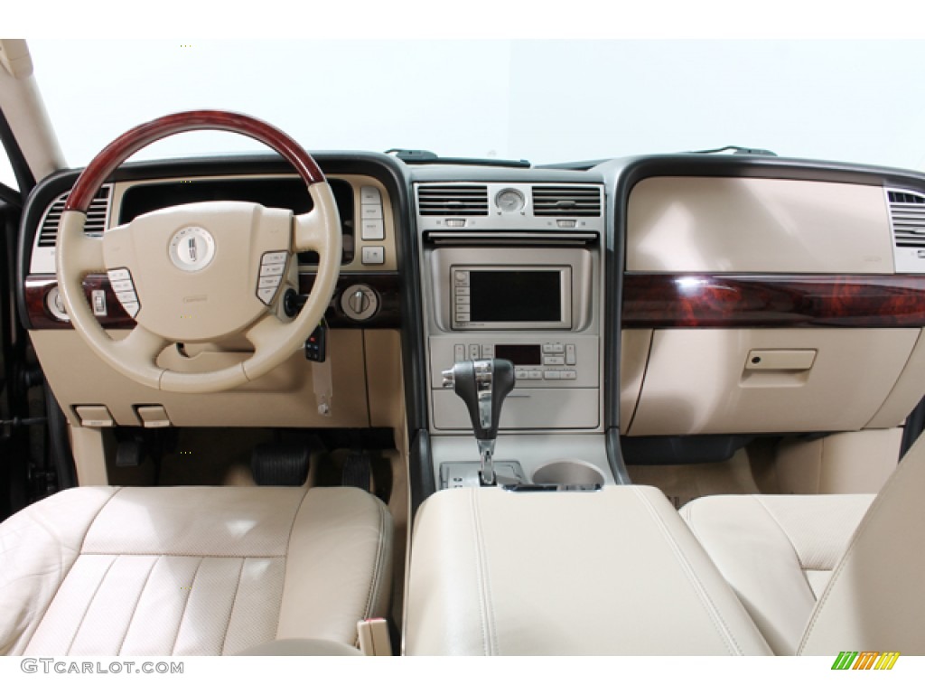 2005 Lincoln Navigator Ultimate 4x4 Dashboard Photos