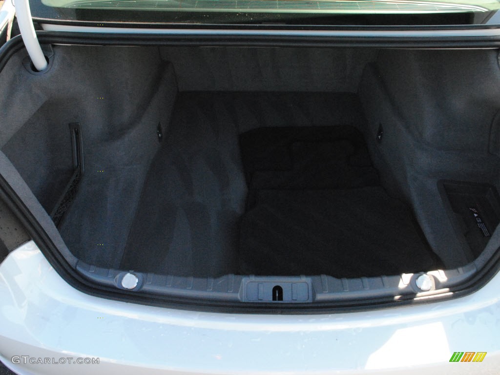 2012 BMW 7 Series 740i Sedan Trunk Photo #72964615
