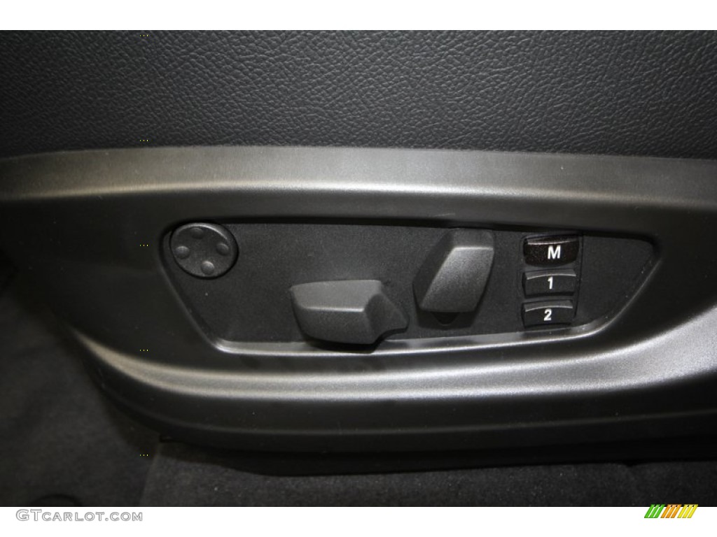 2013 BMW X5 xDrive 35i Premium Controls Photo #72964842