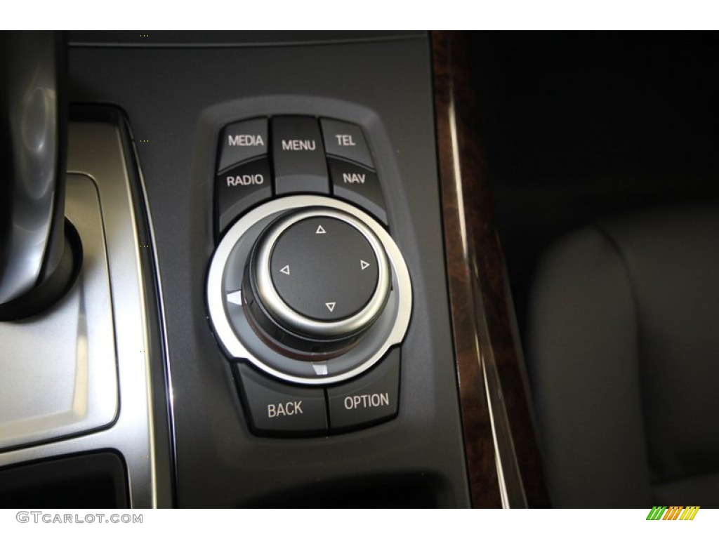 2013 BMW X5 xDrive 35i Premium Controls Photo #72964959