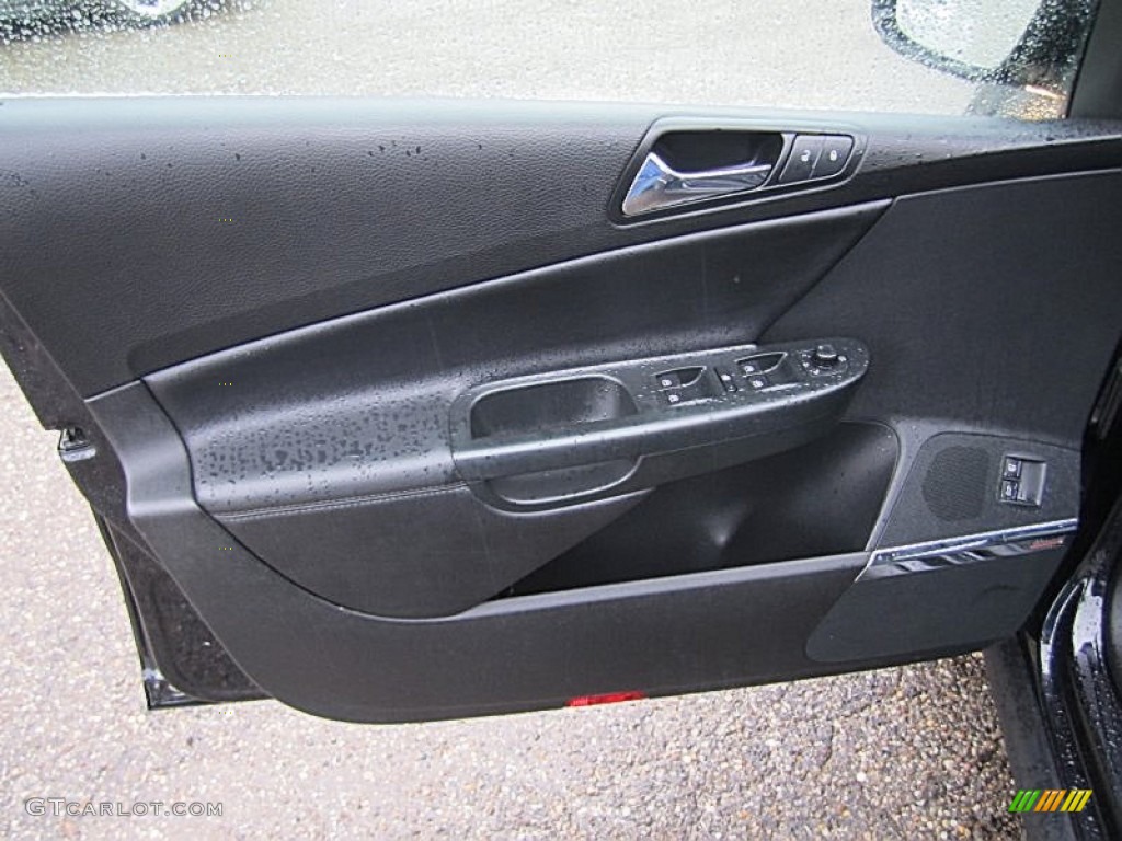 2008 Volkswagen Passat VR6 4Motion Sedan Black Door Panel Photo #72965025