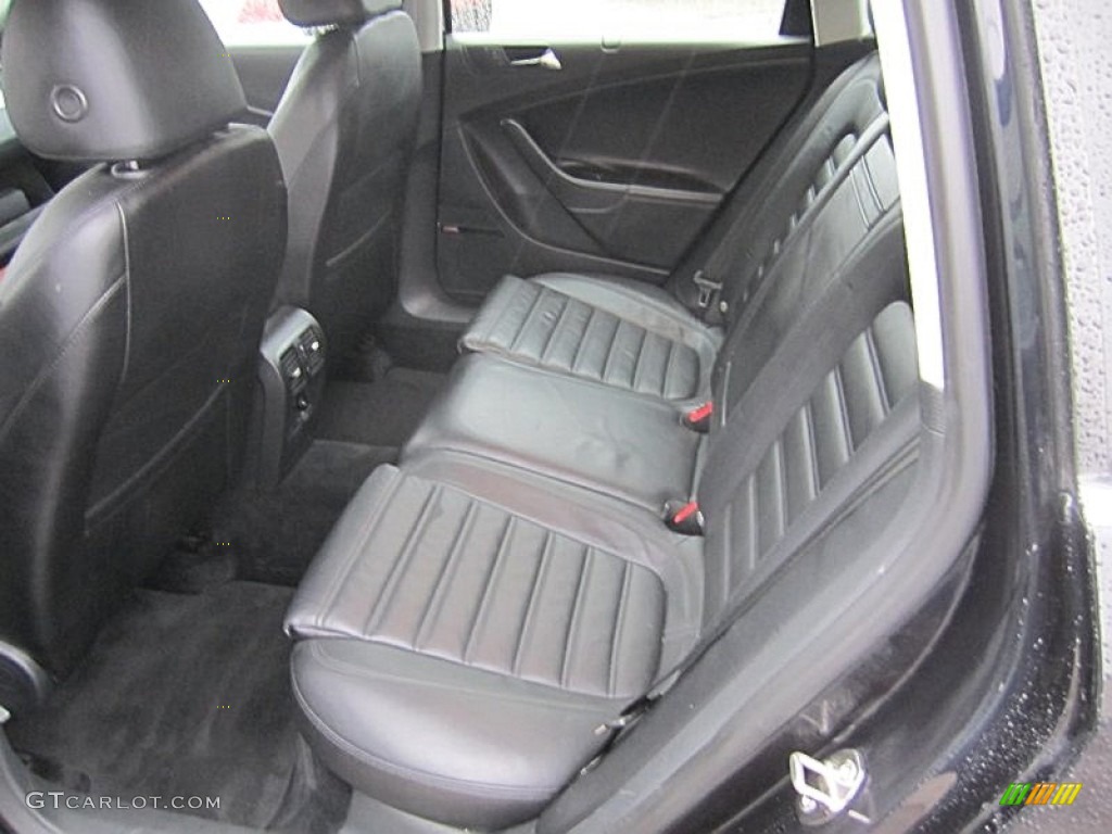 2008 Volkswagen Passat VR6 4Motion Sedan Rear Seat Photo #72965052