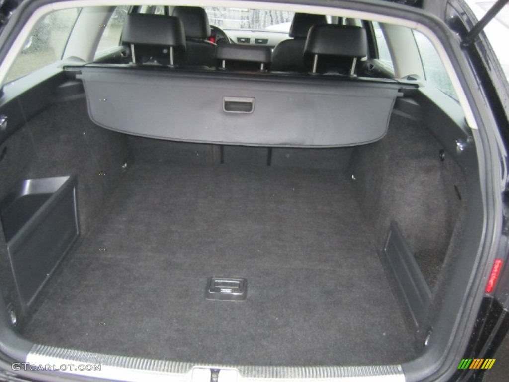 2008 Volkswagen Passat VR6 4Motion Sedan Trunk Photos