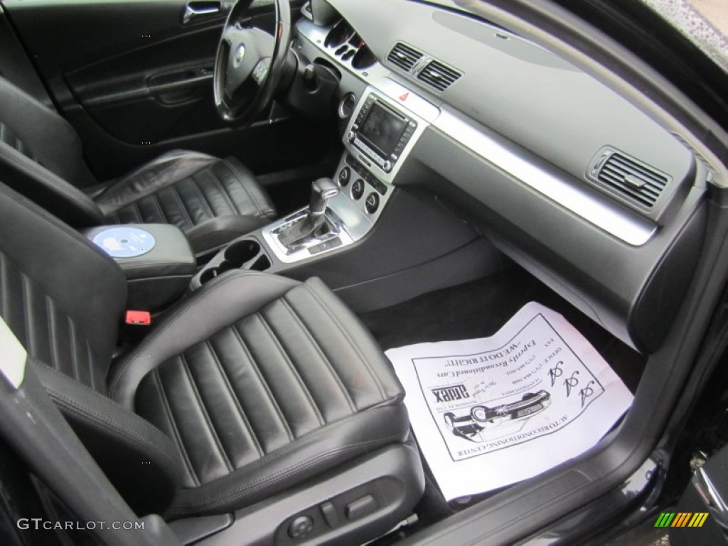 2008 Volkswagen Passat VR6 4Motion Sedan Black Dashboard Photo #72965163