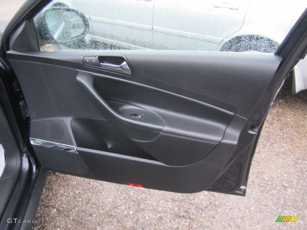 2008 Volkswagen Passat VR6 4Motion Sedan Black Door Panel Photo #72965217