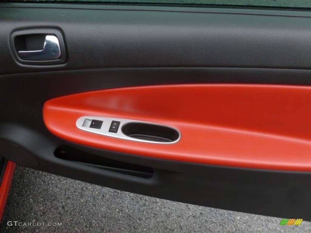 2009 Chevrolet Cobalt SS Coupe Ebony/Ebony UltraLux/Red Pipping Door Panel Photo #72965913
