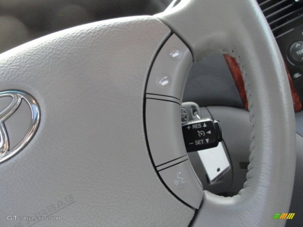 2008 Toyota Sienna Limited Controls Photo #72966300