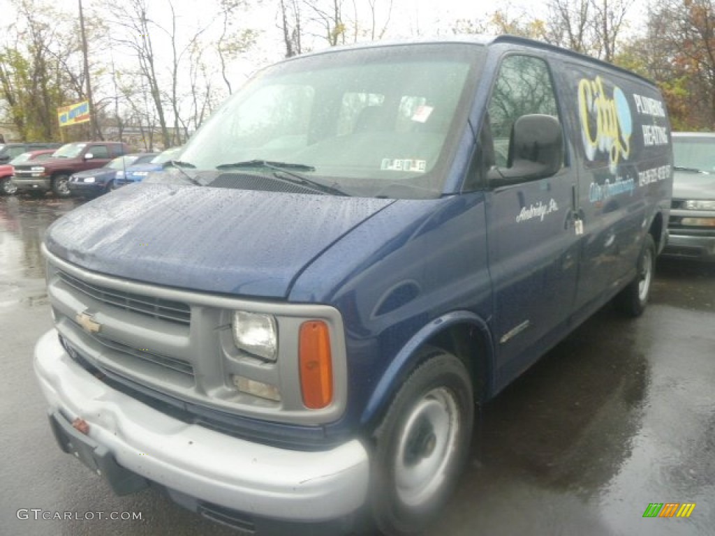 2002 Express 2500 Commercial Van - Indigo Blue Metallic / Dark Pewter photo #5