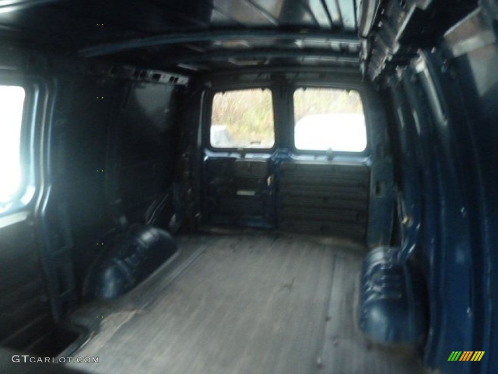 2002 Express 2500 Commercial Van - Indigo Blue Metallic / Dark Pewter photo #11
