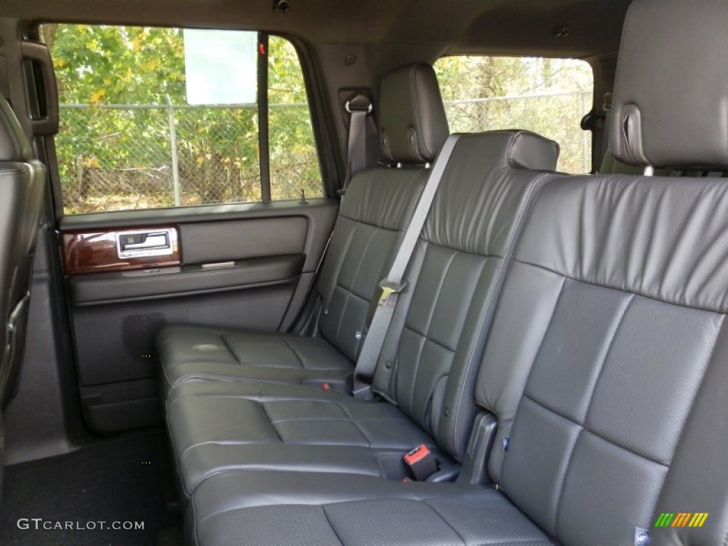 2013 Navigator 4x4 - Tuxedo Black Metallic / Charcoal Black photo #9