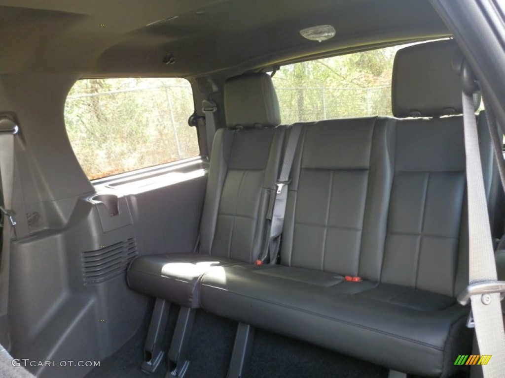 2013 Lincoln Navigator 4x4 Rear Seat Photos