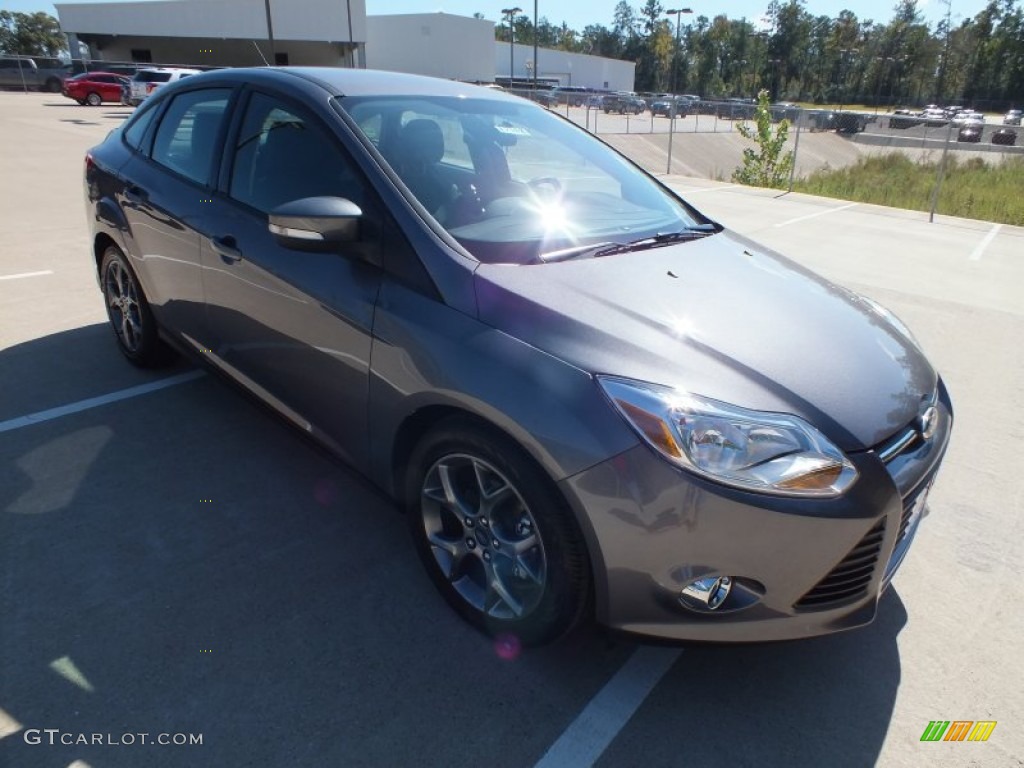 2013 Sterling Gray Ford Focus SE Sedan 72945964 Photo 13 GTCarLot 2013-sterling-gray-ford-focus-se-sedan-72945964-photo-13-gtcarlot