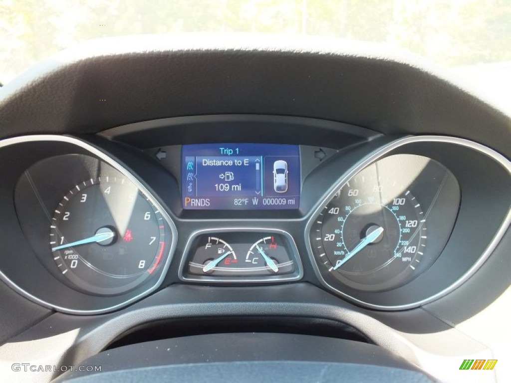 2013 Ford Focus SE Sedan Gauges Photo #72971536