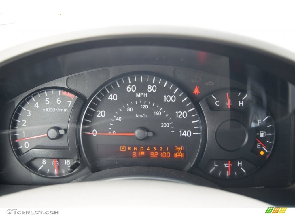 2005 Nissan Titan LE Crew Cab 4x4 Gauges Photos