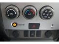 2005 Nissan Titan LE Crew Cab 4x4 Controls