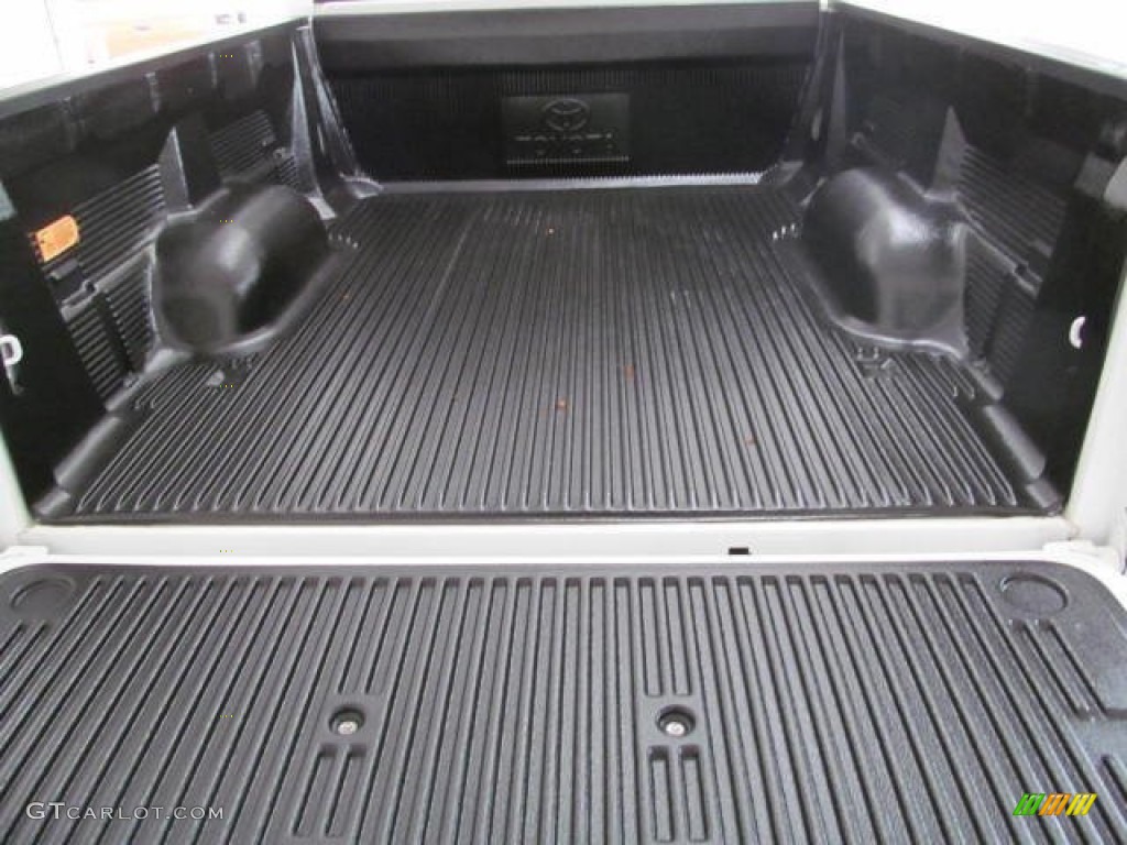 2011 Tundra Double Cab 4x4 - Super White / Graphite Gray photo #9