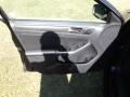 Black - Jetta SE Sedan Photo No. 13