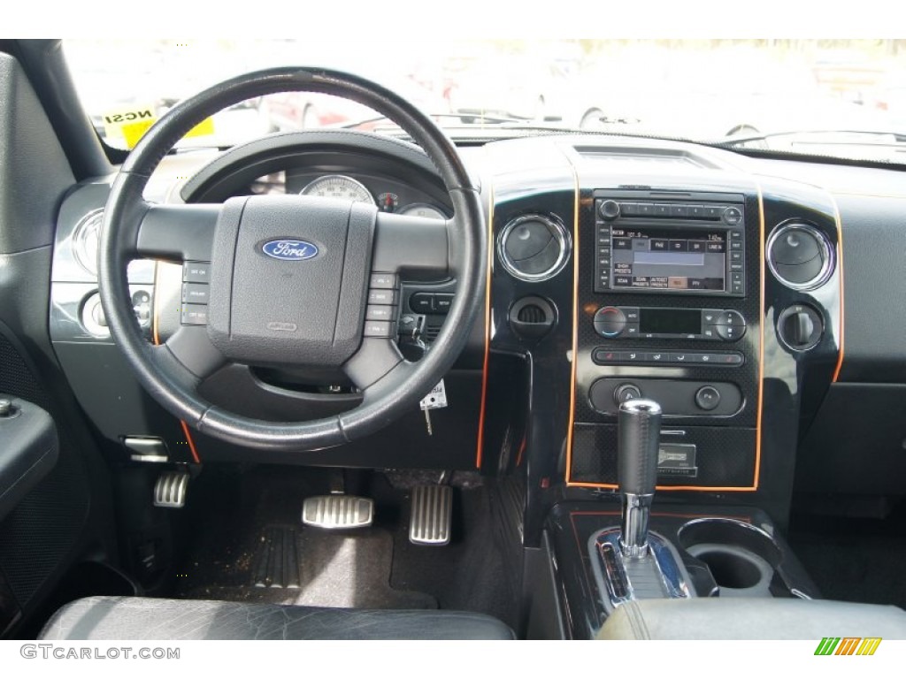 2007 Ford F150 Harley-Davidson SuperCrew Dashboard Photos