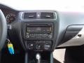 Black - Jetta SE Sedan Photo No. 17