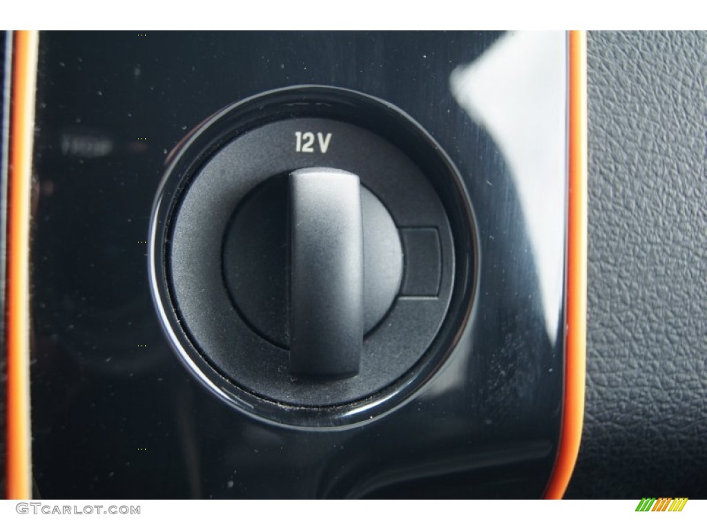 2007 Ford F150 Harley-Davidson SuperCrew Controls Photo #72973080