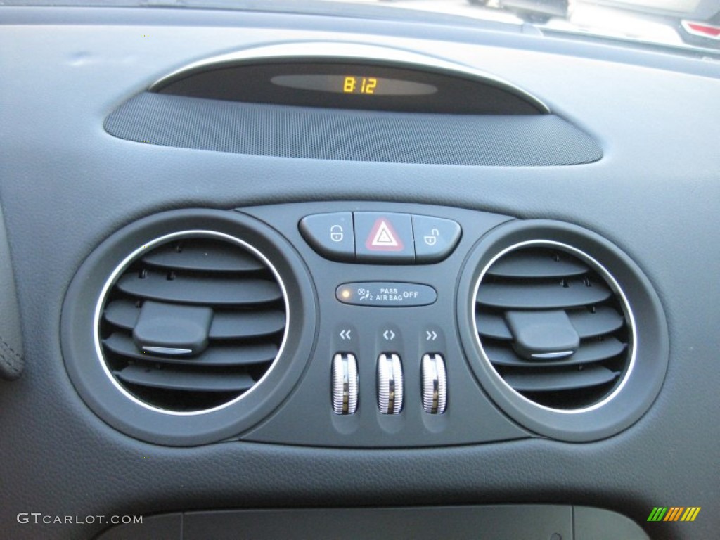 2009 Mercedes-Benz SL 550 Roadster Controls Photo #72975876