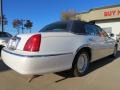 White Pearlescent Metallic - Town Car Executive Photo No. 3