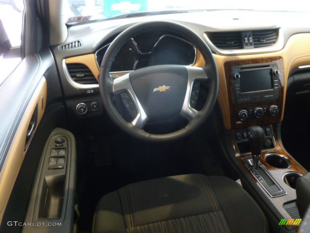 2013 Chevrolet Traverse LT AWD Ebony/Mojave Dashboard Photo #72976368