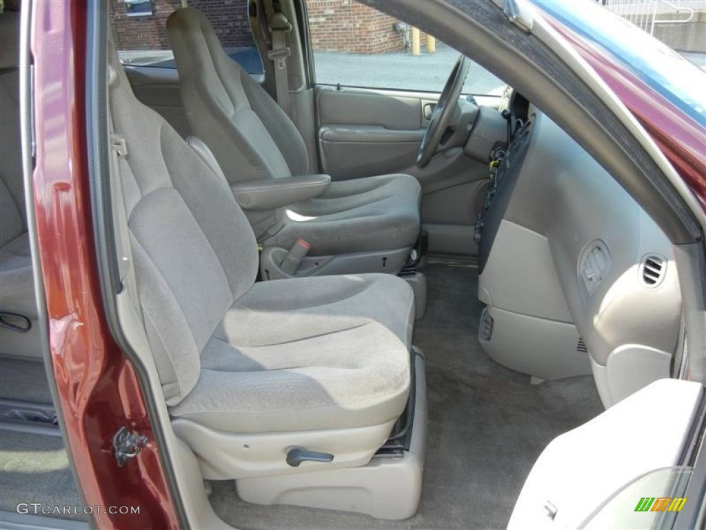 Sandstone Interior 2002 Dodge Caravan Sport Photo #72977403