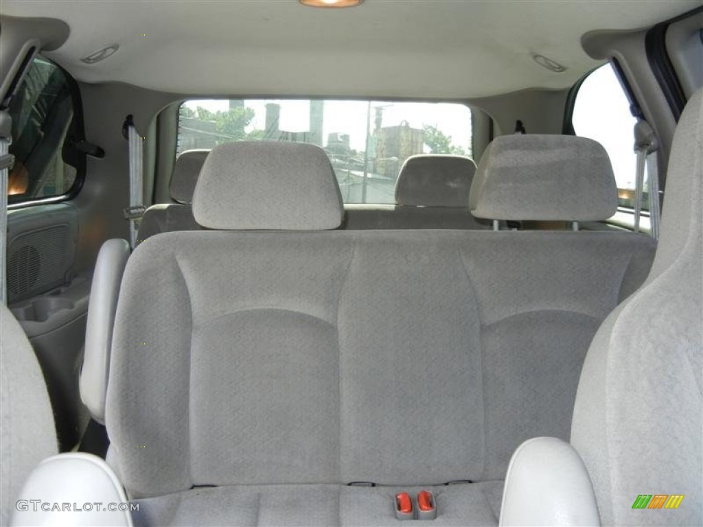 2002 Caravan Sport - Dark Garnet Red Pearl / Sandstone photo #18