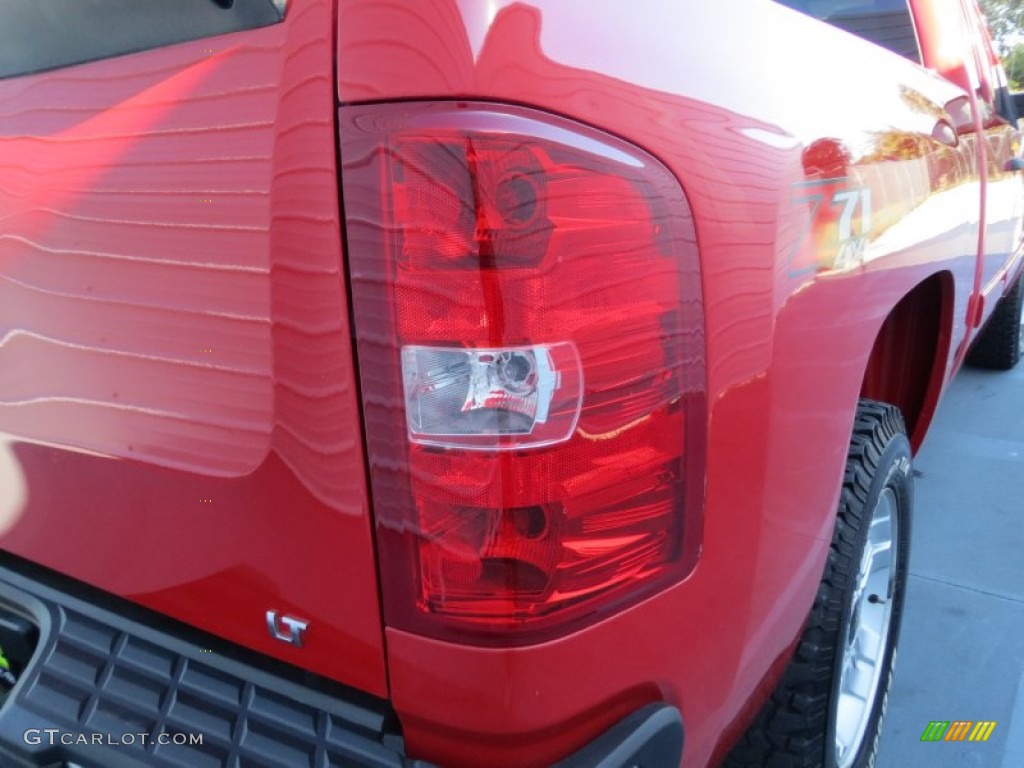 2010 Silverado 1500 LT Extended Cab 4x4 - Victory Red / Light Cashmere/Ebony photo #19