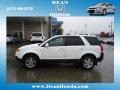 Polar White 2005 Saturn VUE V6 AWD