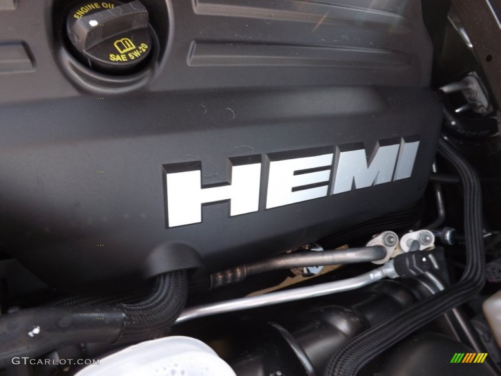 2013 Chrysler 300 C 5.7 liter HEMI OHV 16-Valve VVT V8 Engine Photo #72981441