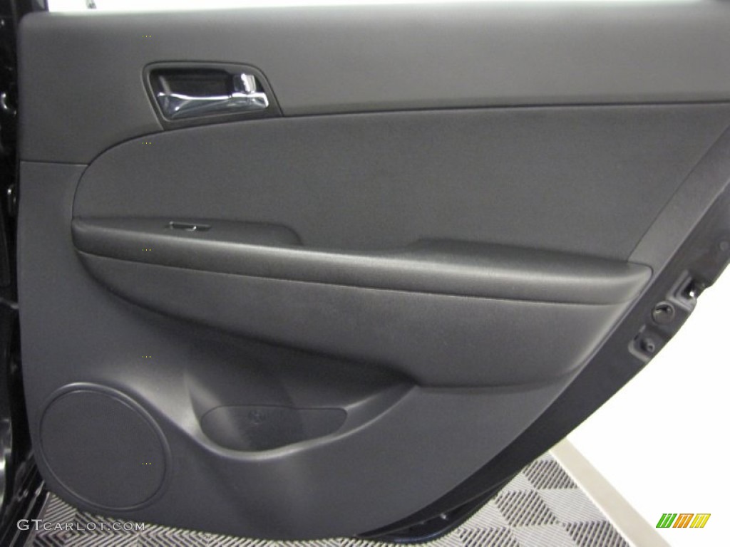2009 Elantra Touring - Black Pearl / Black photo #17