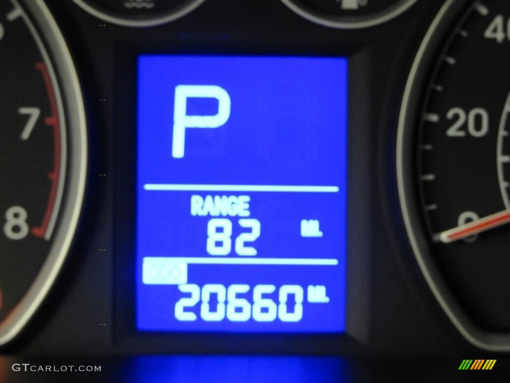 2009 Elantra Touring - Black Pearl / Black photo #25