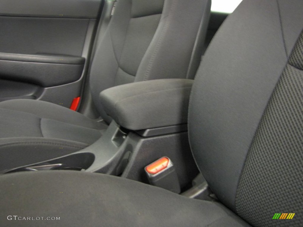 2009 Elantra Touring - Black Pearl / Black photo #28