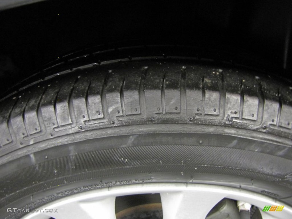 2009 Elantra Touring - Black Pearl / Black photo #33