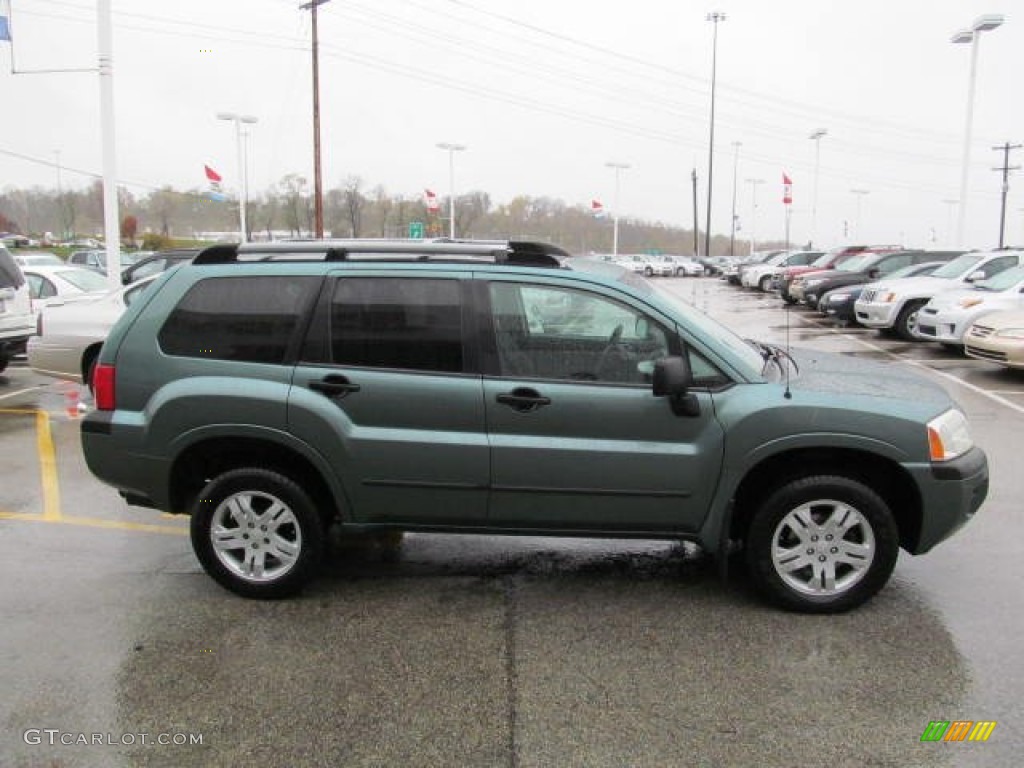 2004 Endeavor LS AWD - Machine Green Metallic / Charcoal Gray photo #9