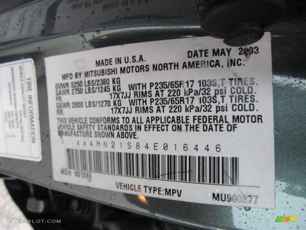 2004 Endeavor LS AWD - Machine Green Metallic / Charcoal Gray photo #19