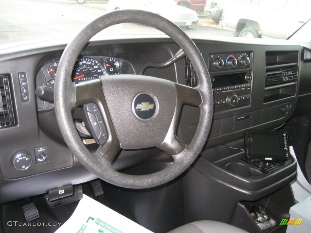 2009 Chevrolet Express 1500 Cargo Van Medium Pewter Dashboard Photo #72986727