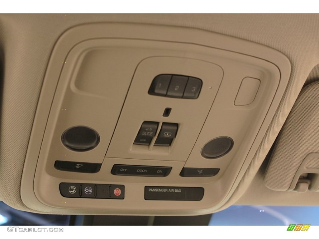 2013 Cadillac XTS Premium AWD Controls Photo #72987273