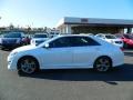 Super White - Camry SE Photo No. 6