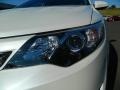 Super White - Camry SE Photo No. 9