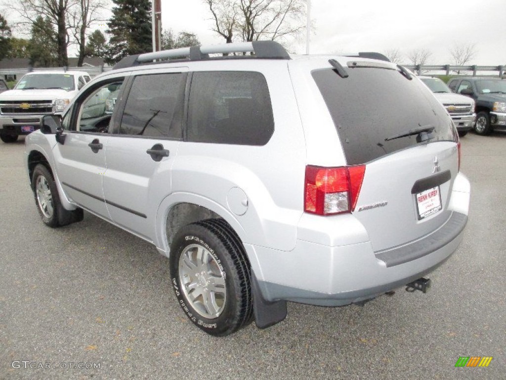 2006 Endeavor LS AWD - Liquid Silver Metallic / Charcoal photo #2