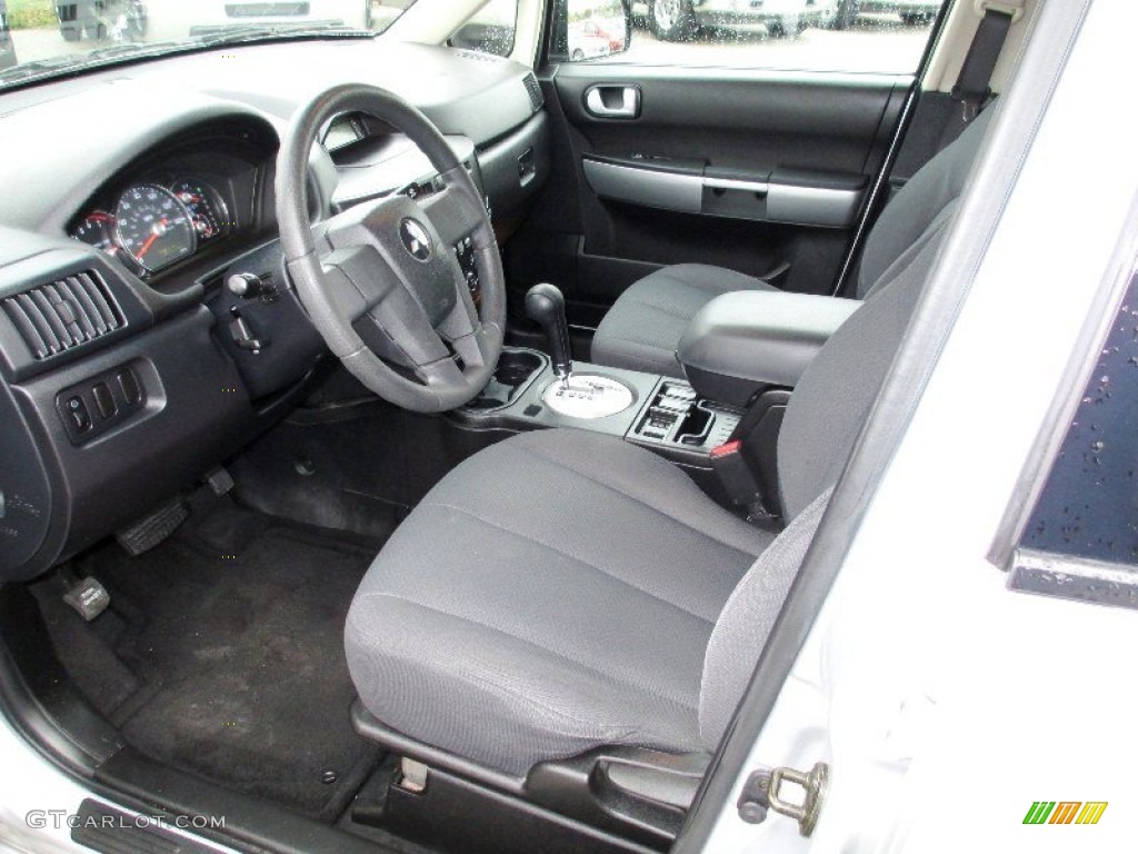 Charcoal Interior 2006 Mitsubishi Endeavor LS AWD Photo #72988128