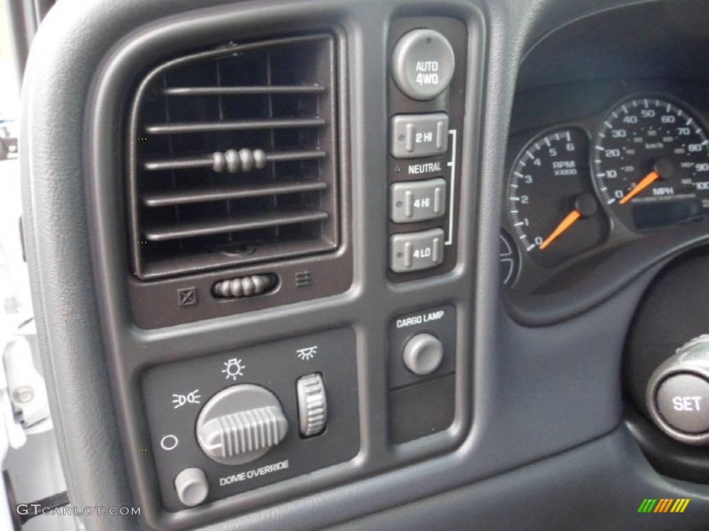 2002 Silverado 1500 LS Regular Cab 4x4 - Summit White / Graphite Gray photo #18