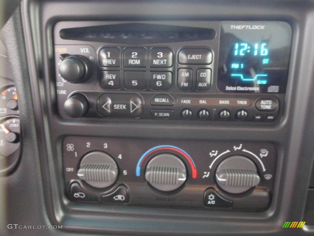 2002 Silverado 1500 LS Regular Cab 4x4 - Summit White / Graphite Gray photo #22