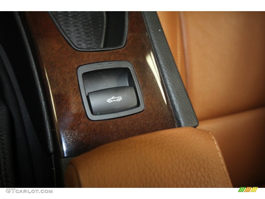 2011 BMW 3 Series 328i Convertible Controls Photo #72989970