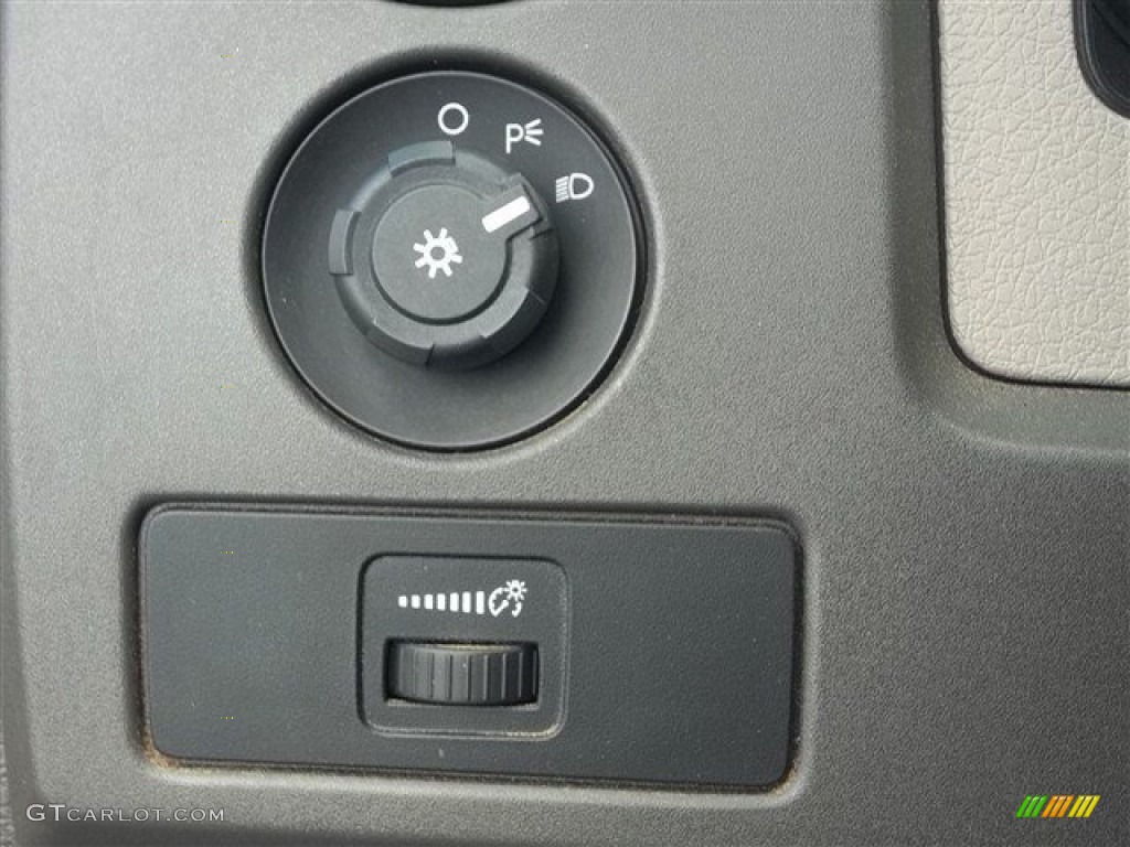 2010 F150 XL SuperCrew - Sterling Grey Metallic / Medium Stone photo #15